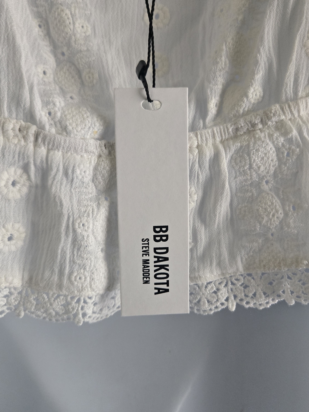 BB Dakota by Steve Madden Cream Eyelet Ruffled Coquette Dainty Tank Top M - Picture 6 of 8